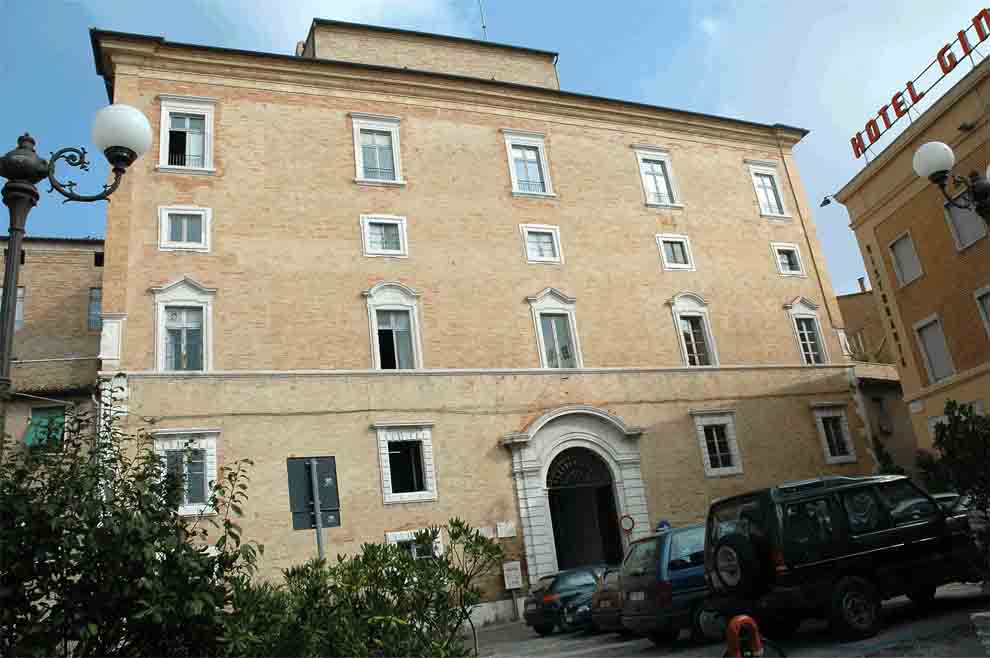 palazzo-venieri