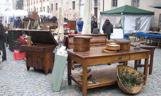 MERCATINO-ANTIQUARIO-CHERASCO