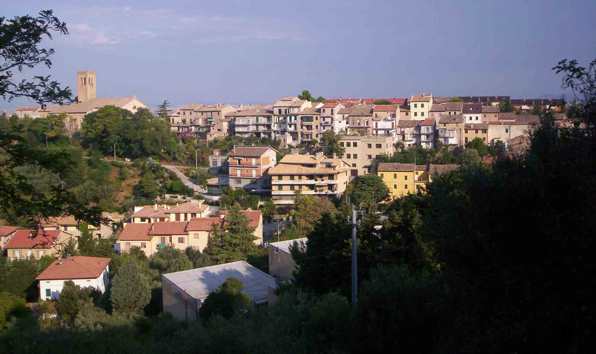 Castelnuovo_veduta1