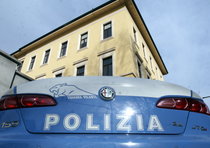 PoliziaAutoDietro