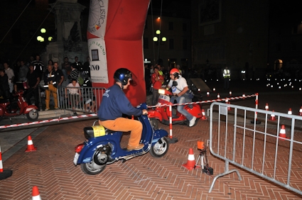 piazza_Vespa2