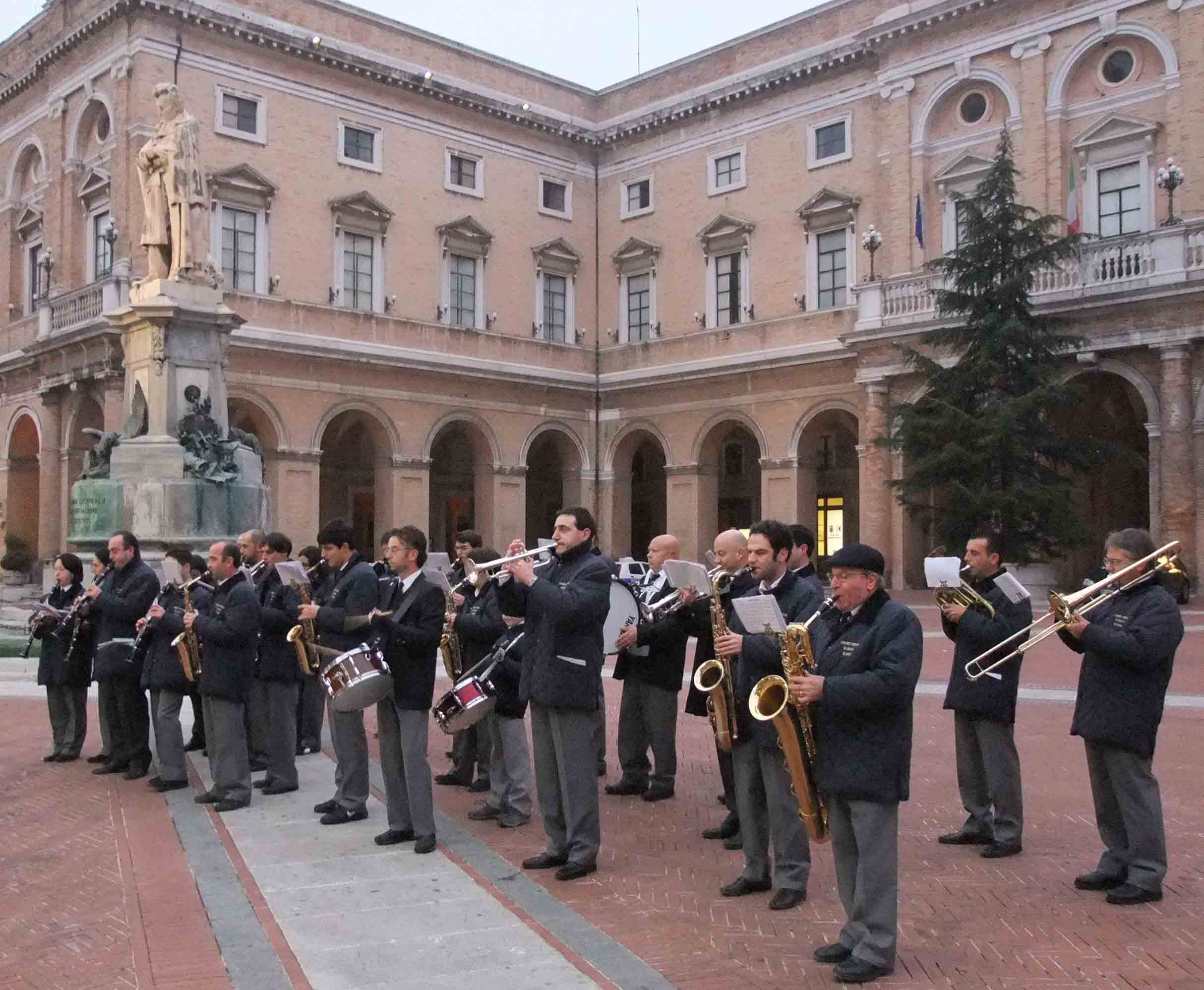 Banda_Musicale__Beniamino_Gigli_-_Recanati_-