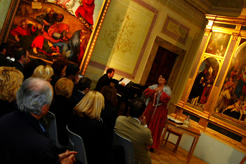 il_maestro_Riccardo_Serenelli_con_il_soprano_Francesca_Ruospo