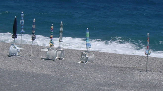 Occupazione Abusiva Delle Spiagge Libere Intervento Della