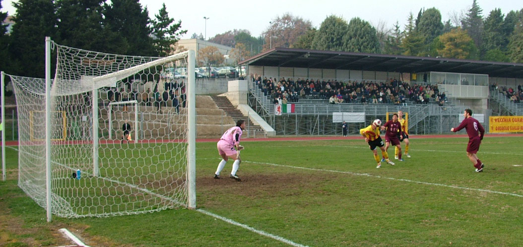 fermani_in_goal_di_testa.jpg